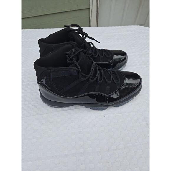 Jordan 11 Retro Black on Black Sneakers Patent Suede Size 13 Men  136046-000 main image 7